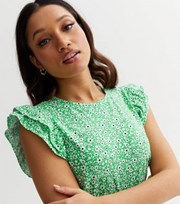 New Look Petite Green Floral Jersey Frill Sleeve T-Shirt